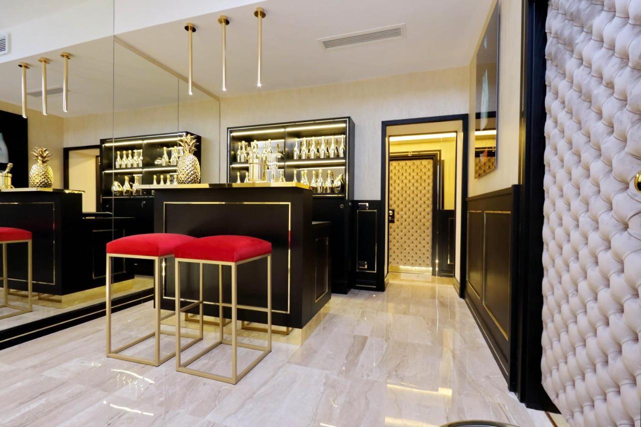 Guest house Spanish Hills Collection Luxury & Jacuzzi 4*