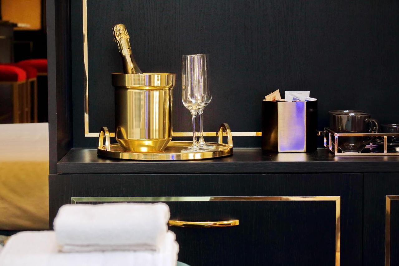Spanish Hills Collection Luxury & Jacuzzi 4* Rome