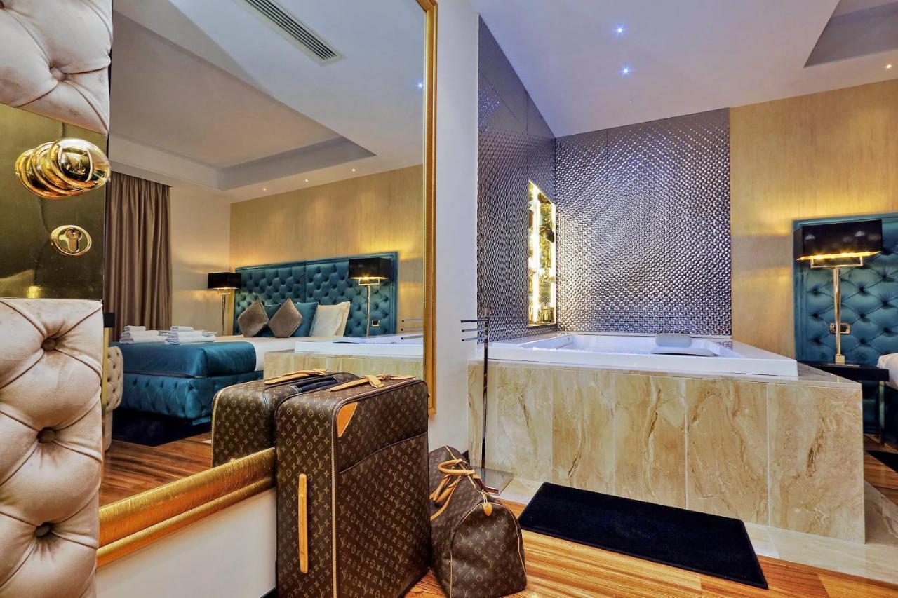 Spanish Hills Collection Luxury & Jacuzzi Gasthof Rom