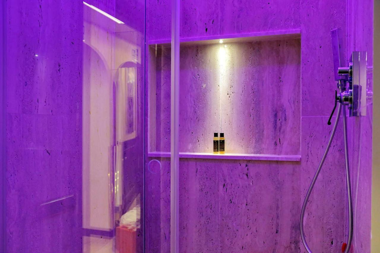 Spanish Hills Collection Luxury & Jacuzzi 4*