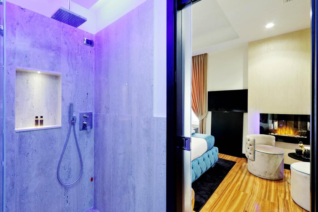 Spanish Hills Collection Luxury & Jacuzzi 4* Rom