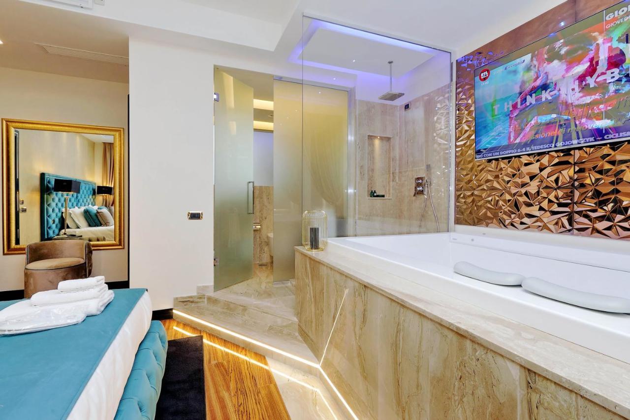 Spanish Hills Collection Luxury & Jacuzzi Gasthof