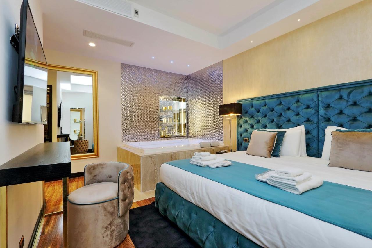 Spanish Hills Collection Luxury & Jacuzzi 4* Rom